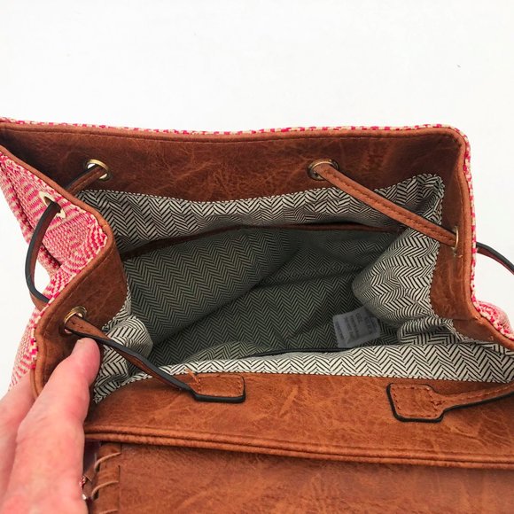 Jen and Co. Saffron Back Pack 12x12x6 in. Vegan Leather Red & Natural Color - Picture 6 of 6